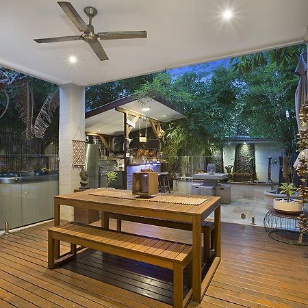 Resort Style Home In Brisbane Inner North. Екстер'єр фото
