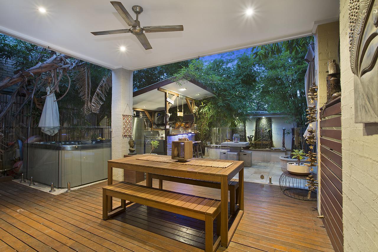 Resort Style Home In Brisbane Inner North. Екстер'єр фото