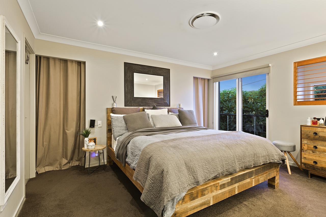 Resort Style Home In Brisbane Inner North. Екстер'єр фото