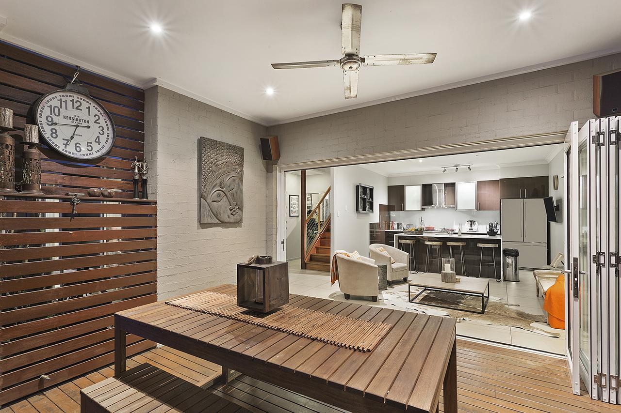 Resort Style Home In Brisbane Inner North. Екстер'єр фото